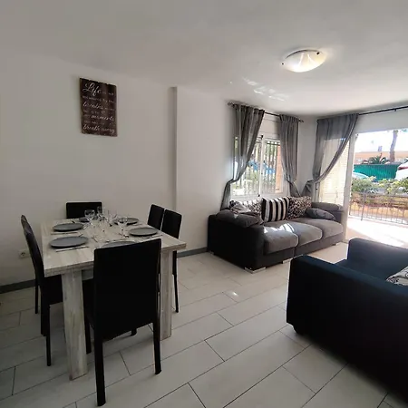 Apartment Gorgeous 4 Bed With Great Location Salou
